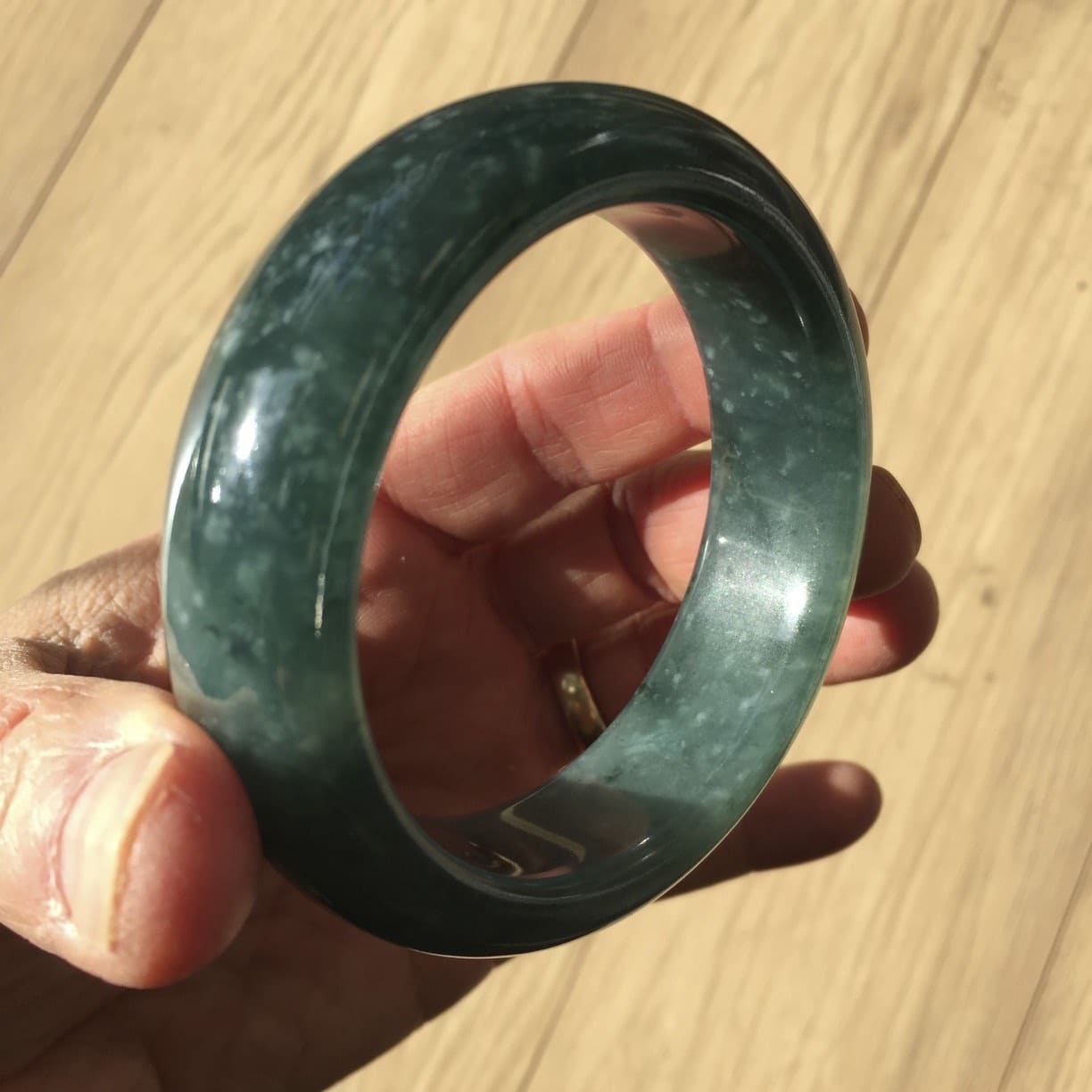 Brilliant Round Jadeite Bracelet With Magnetic Clasp | FLOOFYWINKLE 2024